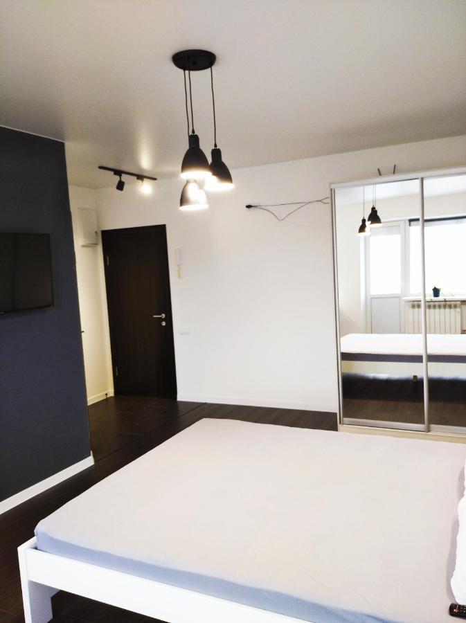 White Apartment Poltava Bagian luar foto