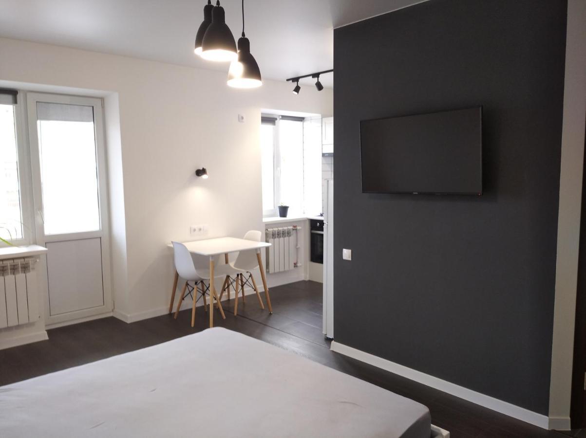 White Apartment Poltava Bagian luar foto